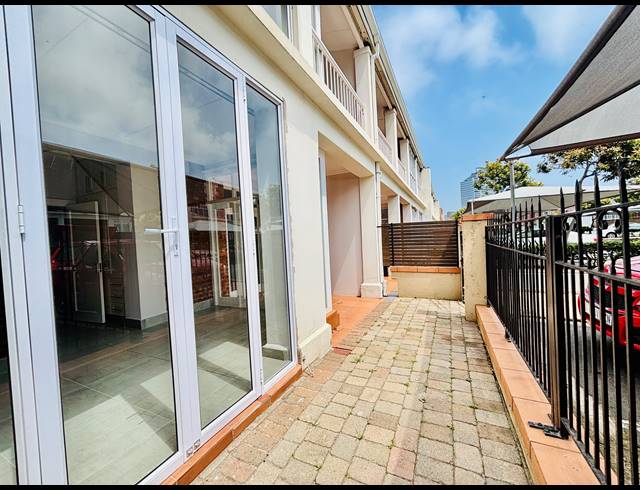 1 BEDROOM APARTMENT TO LET IN POINT WATERFRONT